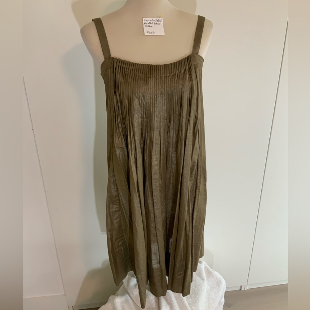 Lavender label by Vera Wang - strap flowy shiny burnt gold dress. Size 8